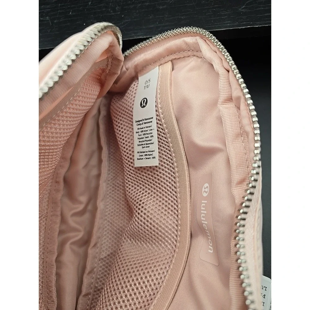 Lululemon Pink Everywhere Belt Bag Adjustable Waist Bag Crossbody Pouch New‎